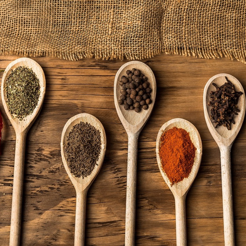 Gewürze und Kräuter in Premium Qualität