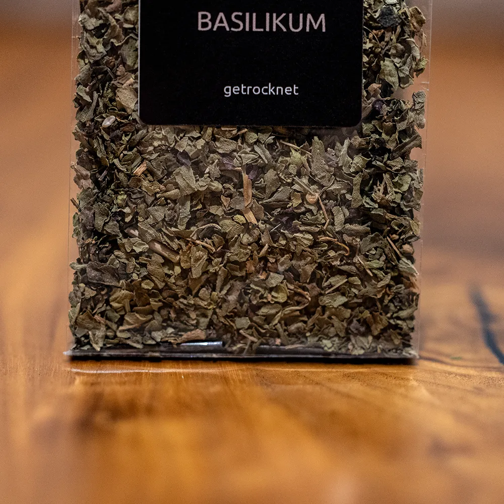 Kräuter Basilikum Detail.webp