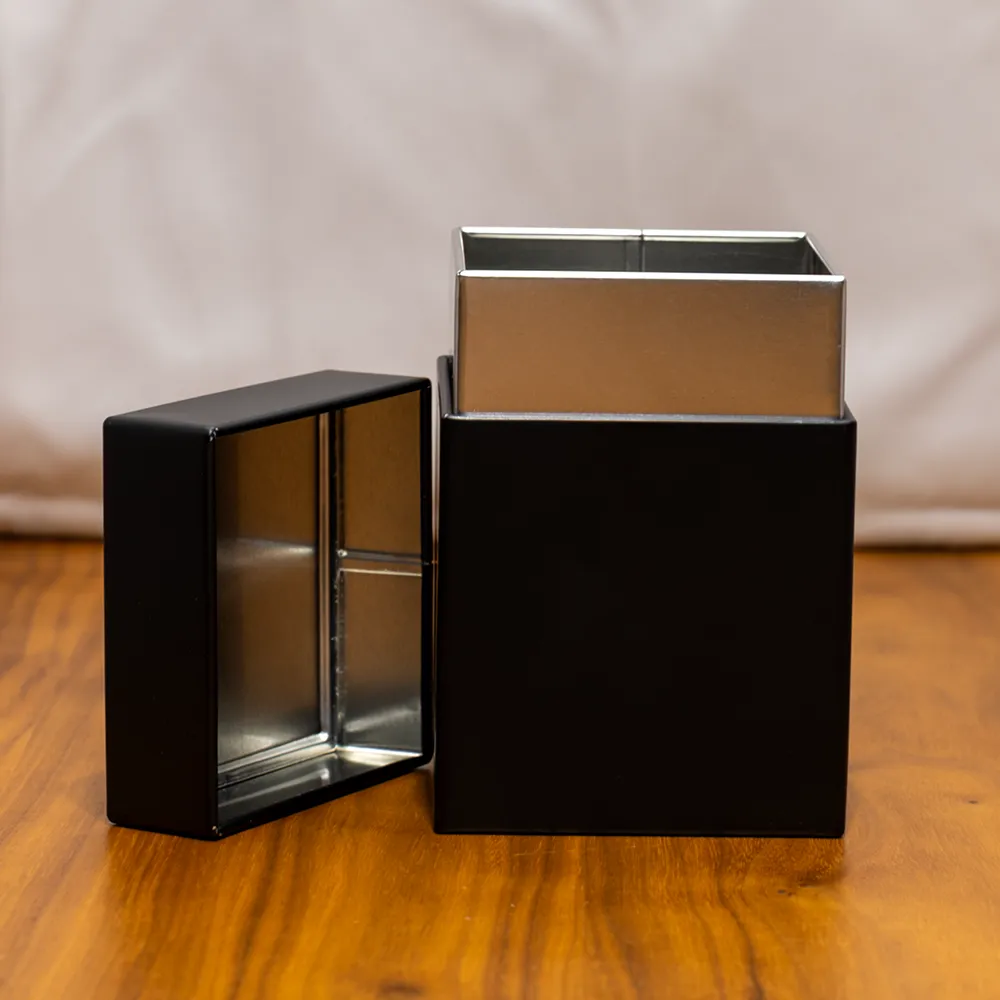 Tee/Kräuter Dose quadratisch mattschwarz gross