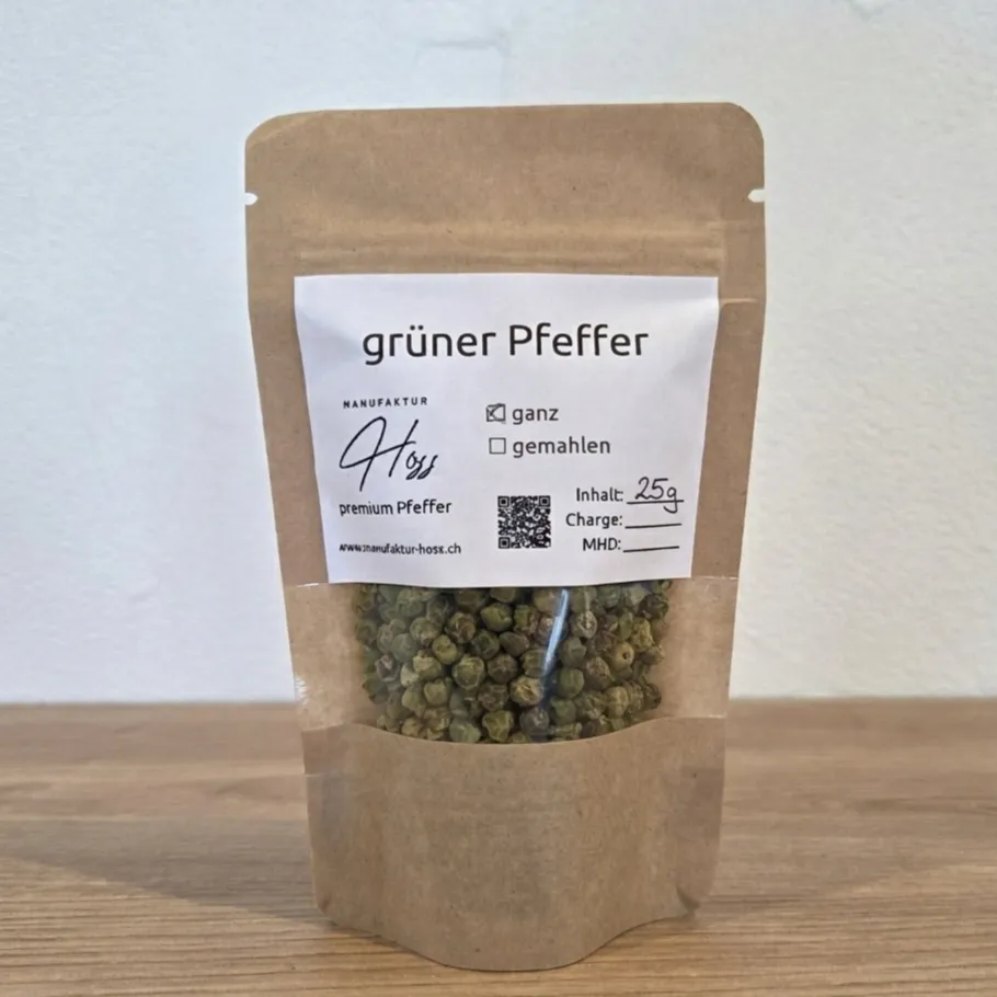 grüner Pfeffer ganz